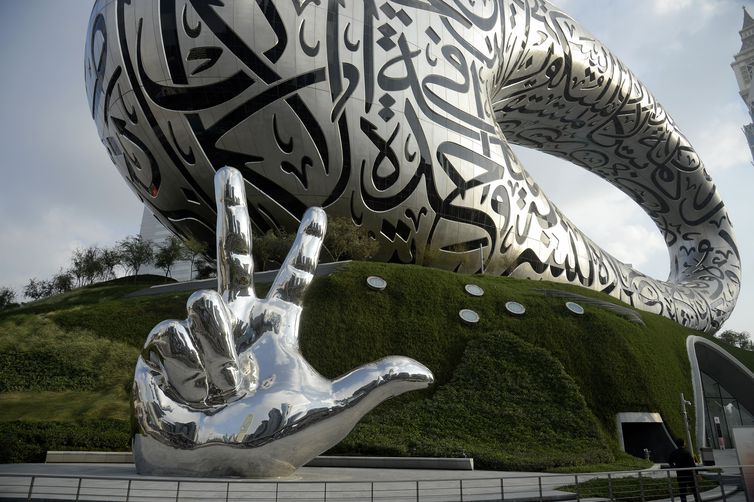 Fachada do Museu do Futuro, que inaugura hoje (22), em Dubai, nos Emirados Árabes Unidos
