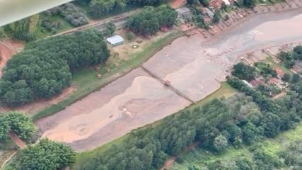 Imagens aéreas mostram como a represa do balneário de Quatá ficou após rompimento