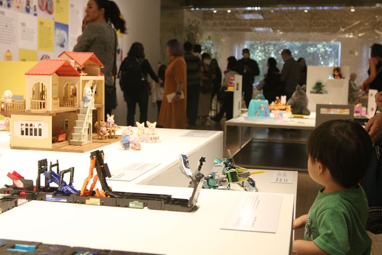 São Paulo (SP), 27/06/2023 - Exposição Dōshin – Os Encantos dos Brinquedos Japoneses, com curadoria de Natasha Barzaghi Geenen, na Japan House da avenida Paulista. Foto: Rovena Rosa/Agência Brasil