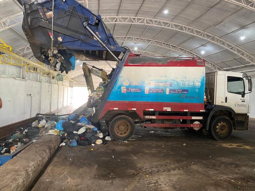 Prefeitura prorroga por mais seis meses contrato emergencial com a empresa Monte Azul para destinação do lixo de Presidente Prudente | Presidente Prudente e Região