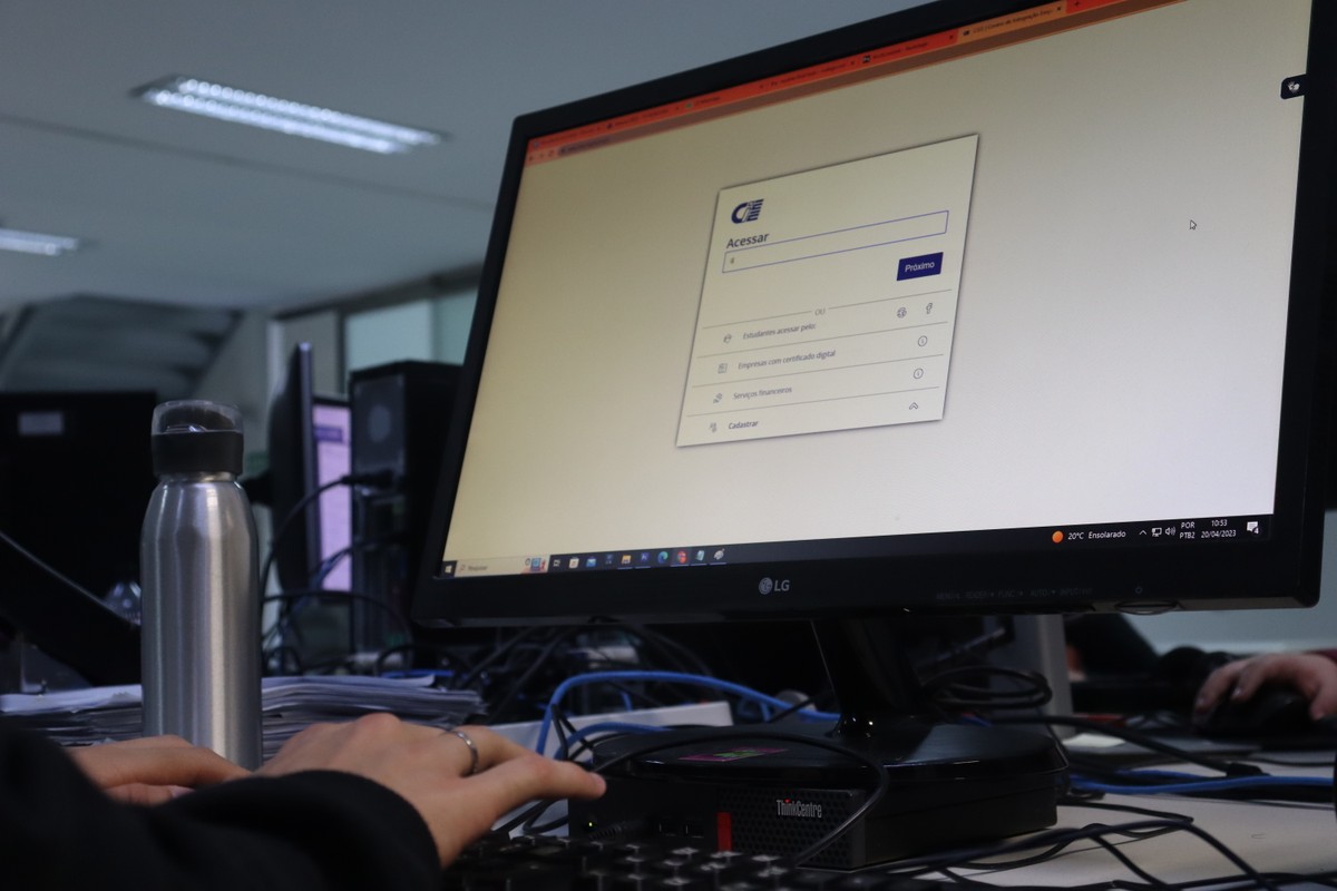 Vagas de estágio oferecem salário de até R$ 1,3 mil para alunos do ensino superior no Oeste Paulista